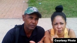 Aymara Nieto Muñoz junto a su esposo, el opositor Ismael Boris Reñí. (Foto cortesía de CubaNet)