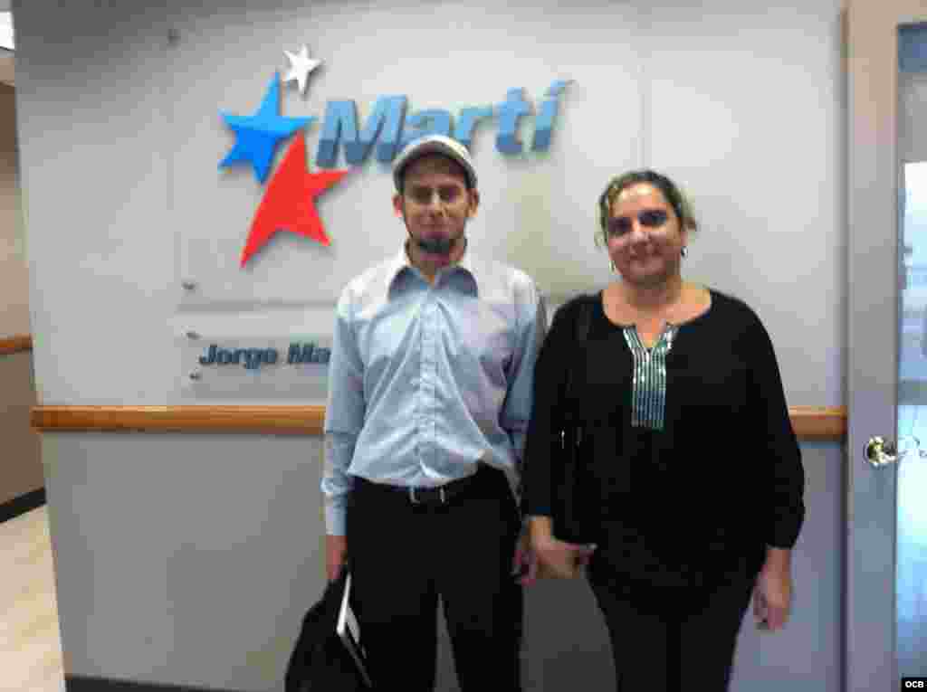 El pastor Mario Félix Lleonart Barroso y su esposa Yoaxis Marcheco Suárez.