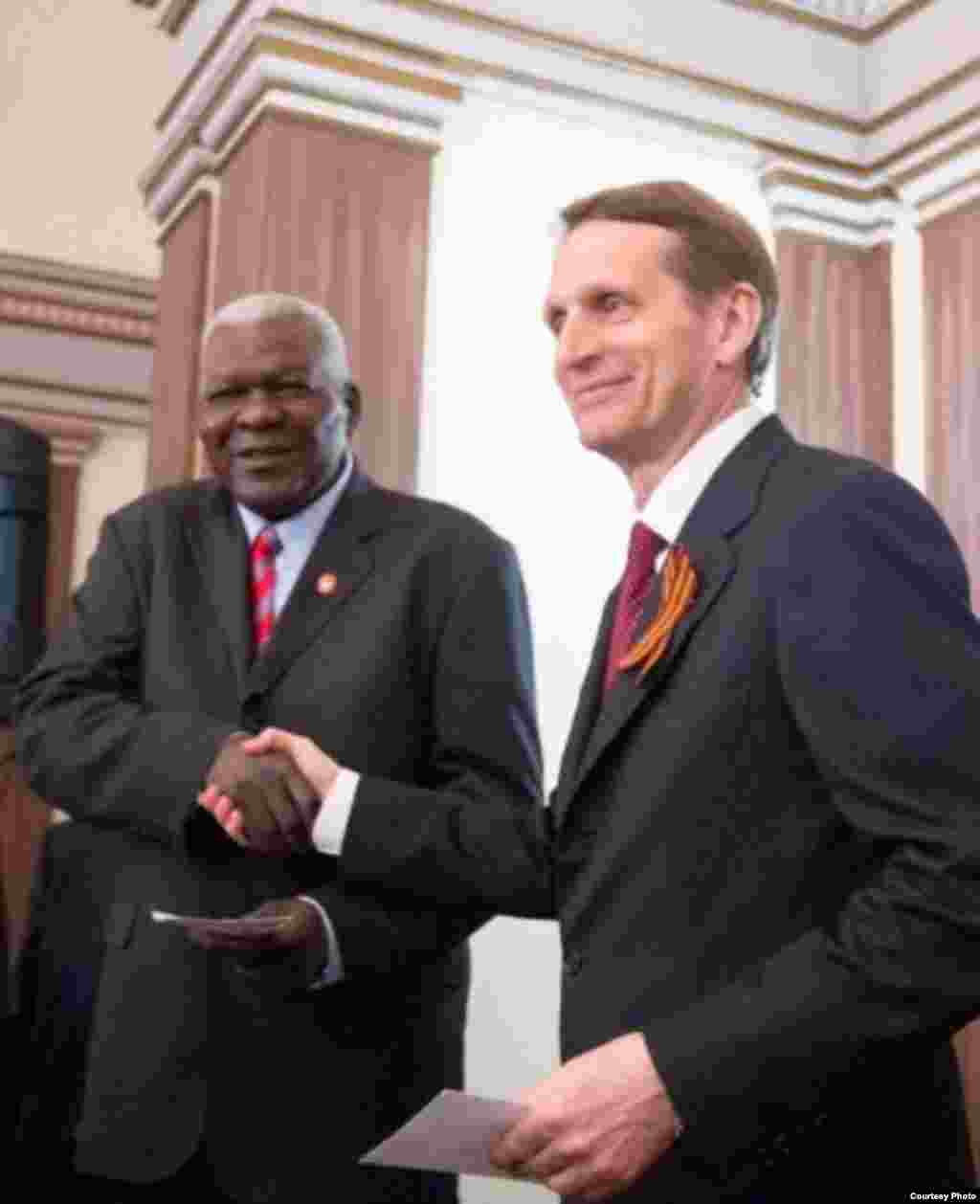 Esteban Lazo y el presidente de la Duma de Rusia, Serguei Narishkin.