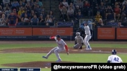 Aroldis Chapman, de los Medias Rojas de Boston, lanza contra los Tampa Bay Rays, este martes, 15 de abril. (Captura de video/@francysromeroFR)